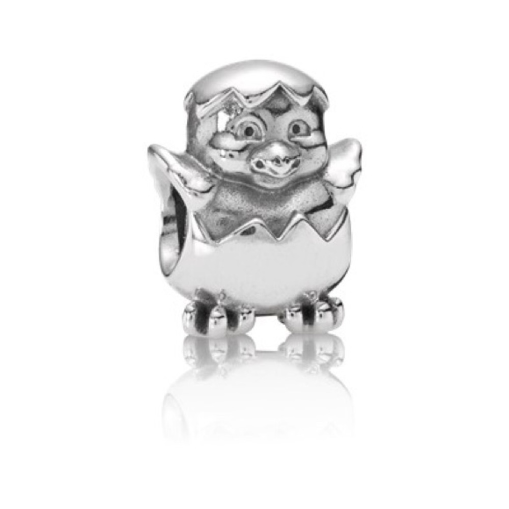 🐣Pandora hatching chick charm - retired